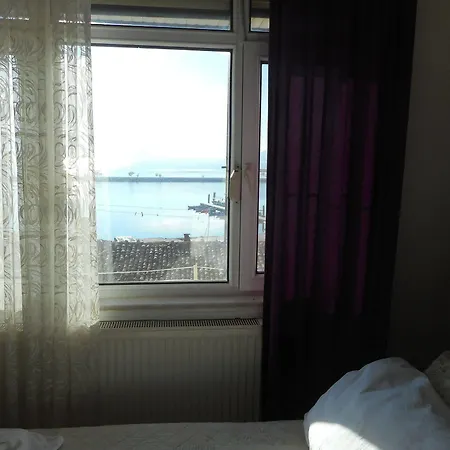 Lale Guest house 3*